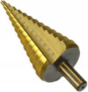 WIERTŁO STOŻKOWE STOPNIOWE CHOINKOWE TYTAN 4-39 mm